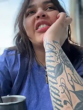 miacanela xo online show from April 13, 2026, 10:58 pm