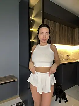 Snapshot of Melisa_Ester chatting on March 10, 2025, 5:39 pm Melisa Ester online show from March 10, 2025, 5:39 pm