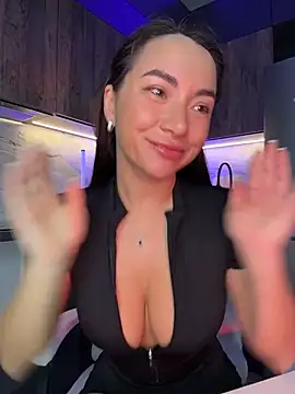 Snapshot of Melisa_Ester chatting on November 20, 2025, 12:39 pm Melisa Ester online show from November 20, 2025, 12:39 pm