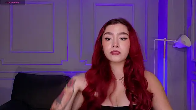 ViolettCastel online show from March 12, 2026, 6:12 pm