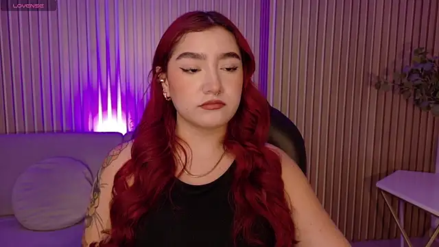 ViolettCastel online show from November 7, 2025, 7:29 pm