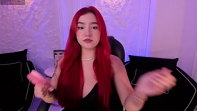 ViolettCastel online show from October 14, 2025, 6:52 pm