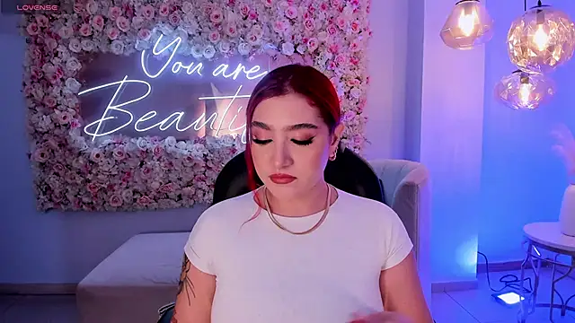 ViolettCastel online show from September 22, 2025, 6:25 pm