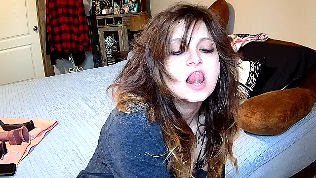 ZeelaXoXo online show from January 12, 2026, 7:42 pm