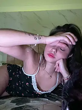 Snapshot of Kimmymadison- chatting on May 27, 2026, 2:41 am Kimmymadison- online show from May 27, 2026, 2:41 am