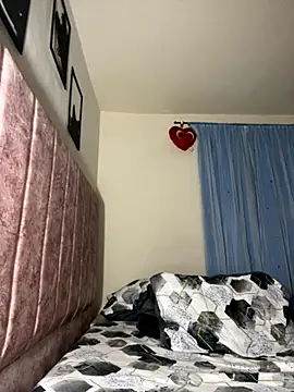 Kimmymadison- online show from November 1, 2025, 5:14 am