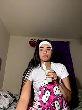 Kimmymadison- online show from January 13, 2026, 4:49 am