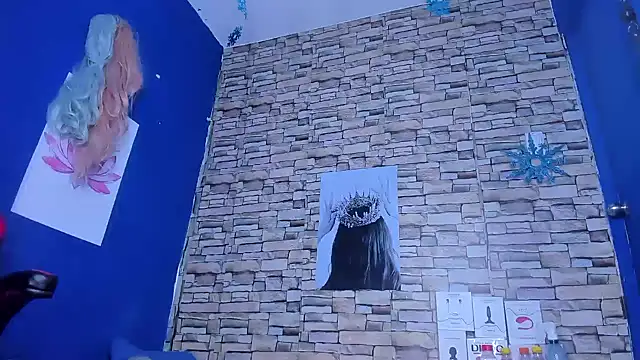 sofiacastillo01 online show from March 11, 2025, 3:56 pm