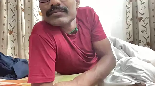 HORNY4UDESI online show from December 19, 2024, 11:14 pm