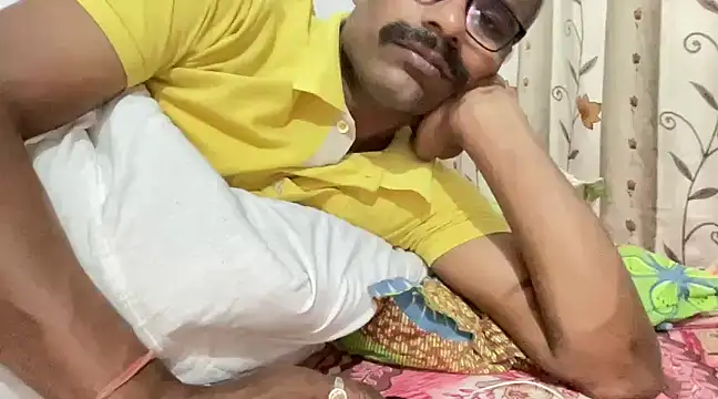 HORNY4UDESI online show from December 1, 2024, 10:48 pm