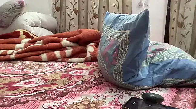 HORNY4UDESI online show from January 11, 2025, 11:24 pm