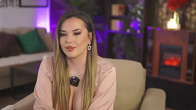 EvaSunderland online show from March 15, 2025, 9:38 pm