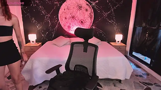 Snapshot of VictoriaRosse_ chatting on February 18, 2025, 9:31 pm VictoriaRosse  online show from February 18, 2025, 9:31 pm