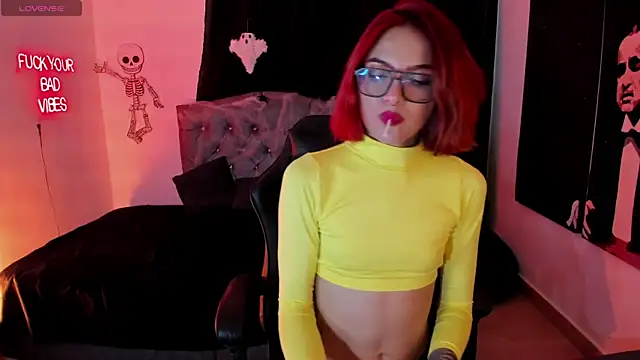 Snapshot of VictoriaRosse_ chatting on October 18, 2025, 4:25 am VictoriaRosse  online show from October 18, 2025, 4:25 am