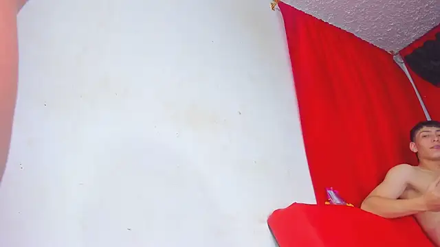 Extreme Team8 online show from March 19, 2025, 8:55 am