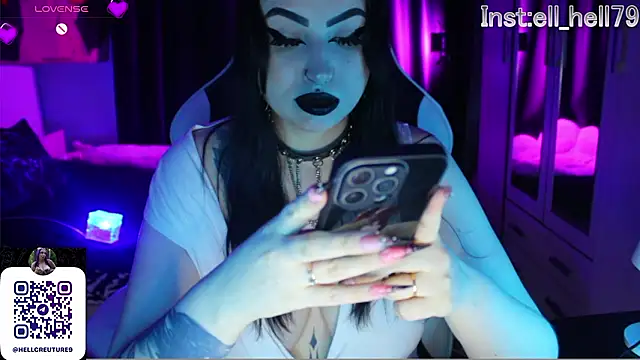 Snapshot of Kitty_goth chatting on January 17, 2026, 8:45 pm Kitty goth online show from January 17, 2026, 8:45 pm