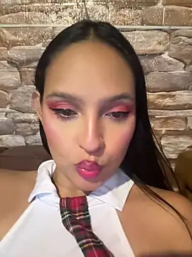 Snapshot of twohornys chatting on January 15, 2026, 10:35 pm twohornys online show from January 15, 2026, 10:35 pm