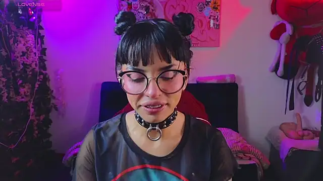 Snapshot of Dann_dan chatting on March 5, 2026, 4:20 am Dann dan online show from March 5, 2026, 4:20 am