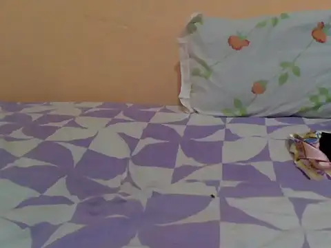 Sweetrata  online show from May 7, 2026, 2:05 am