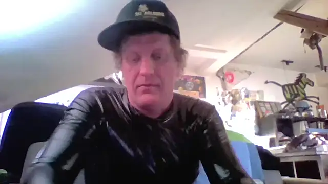 Bigthroaterboy online show from May 9, 2026, 5:27 pm