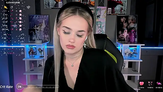 Snapshot of Ellen_Soft chatting on February 3, 2025, 8:35 pm Ellen Soft online show from February 3, 2025, 8:35 pm