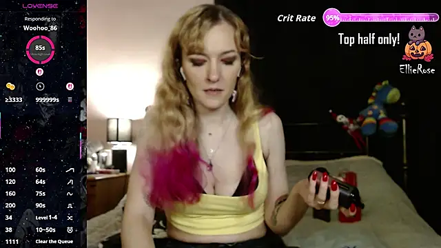 Snapshot of EllieeRose chatting on June 20, 2026, 9:42 pm EllieeRose online show from June 20, 2026, 9:42 pm