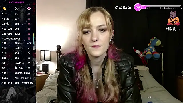 Snapshot of EllieeRose chatting on June 13, 2026, 4:49 pm EllieeRose online show from June 13, 2026, 4:49 pm