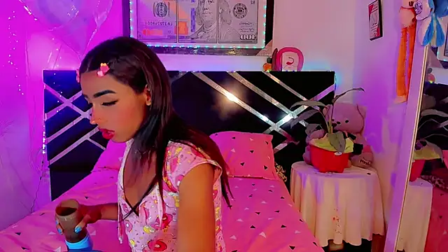 Snapshot of hot_goddess3X chatting on March 20, 2025, 1:46 am hot goddess3X online show from March 20, 2025, 1:46 am