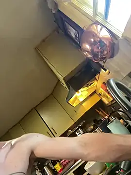 trash4cash online show from April 10, 2026, 9:55 pm