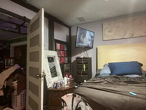 trash4cash online show from March 25, 2026, 6:24 am