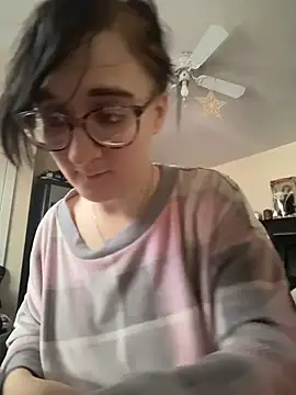 YandereDemon online show from November 3, 2025, 5:27 pm