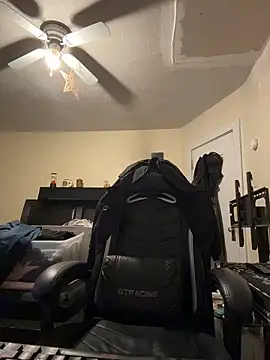 YandereDemon online show from October 28, 2025, 1:50 am