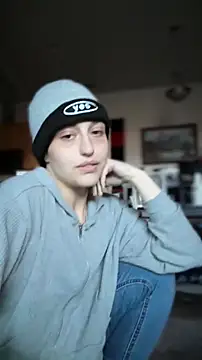 Starving4Cock online show from April 3, 2026, 1:34 am