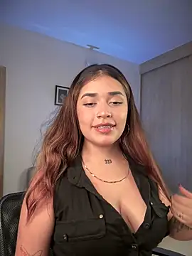 JoselinFlower  online show from March 18, 2025, 3:45 am