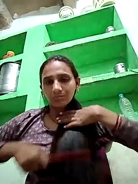 Snapshot of Baby__Shreya chatting on May 4, 2026, 9:28 pm Baby Shreya online show from May 4, 2026, 9:28 pm