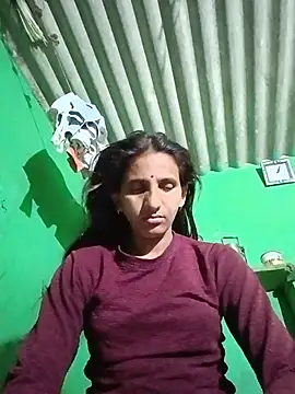 Snapshot of Baby__Shreya chatting on May 17, 2026, 10:32 pm Baby Shreya online show from May 17, 2026, 10:32 pm