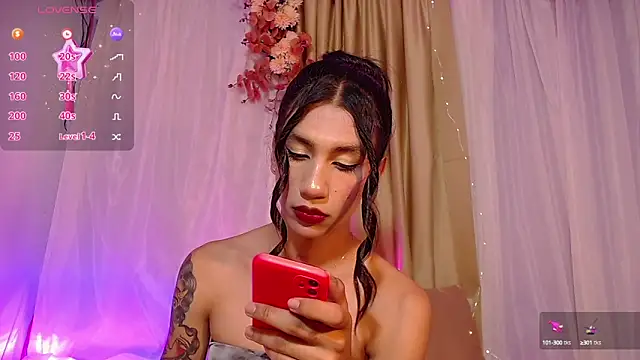 sofiaa grey  online show from March 15, 2025, 12:34 pm