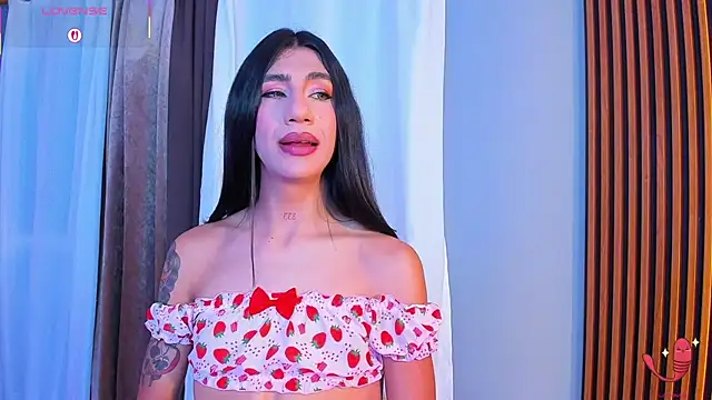 sofiaa grey  online show from October 30, 2025, 1:09 pm