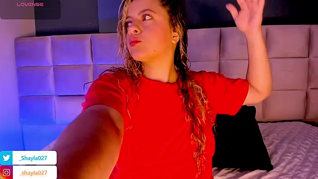 Shayla27 online show from April 20, 2026, 8:21 pm