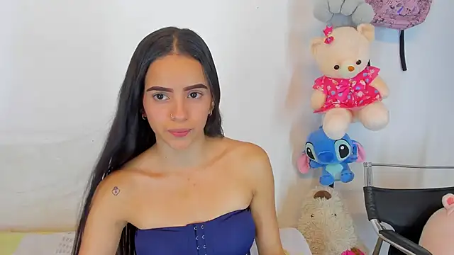 Snapshot of emilyclay_1 chatting on October 18, 2025, 1:18 am emilyclay 1 online show from October 18, 2025, 1:18 am