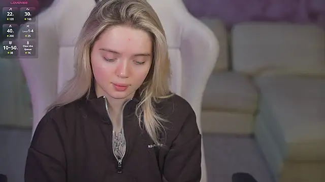 Cassy-Celestial  online show from March 9, 2025, 11:56 pm