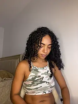 nicoleebony1 online show from December 4, 2025, 7:57 pm