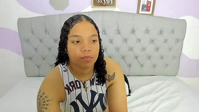 Snapshot of BRIYITHMENA chatting on July 2, 2026, 1:17 pm BRIYITHMENA online show from July 2, 2026, 1:17 pm