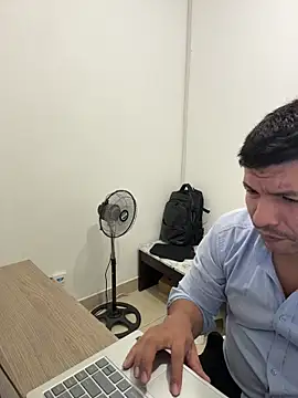 Sol biglips online show from February 14, 2026, 2:06 pm