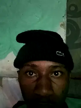 HandsomeBuoyy21 online show from April 4, 2026, 10:05 pm