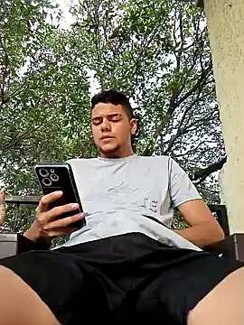 Snapshot of Nathan_mason_ chatting on February 27, 2025, 12:23 pm Nathan mason online show from February 27, 2025, 12:23 pm