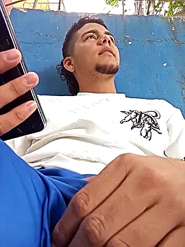 Snapshot of Nathan_mason_ chatting on March 5, 2025, 4:13 pm Nathan mason online show from March 5, 2025, 4:13 pm