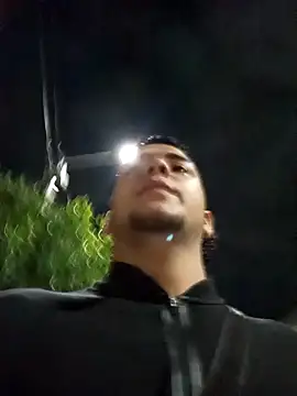 Snapshot of Nathan_mason_ chatting on February 13, 2025, 12:46 am Nathan mason online show from February 13, 2025, 12:46 am