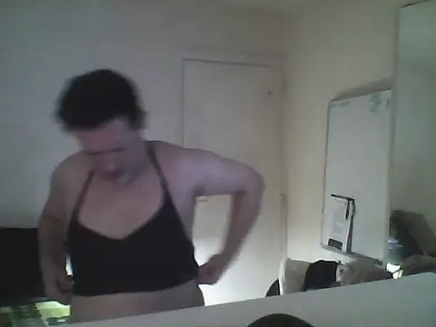 oopsxx online show from February 18, 2025, 9:53 pm