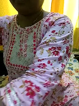 Snapshot of NEHA-DESHI chatting on October 21, 2025, 8:03 am NEHA-DESHI online show from October 21, 2025, 8:03 am